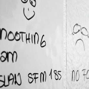 PVC Glättungsschaum Aslan SFM 185 für Wände verklebt